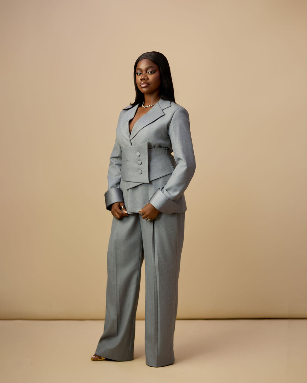 THE EXECUTIVE SET
